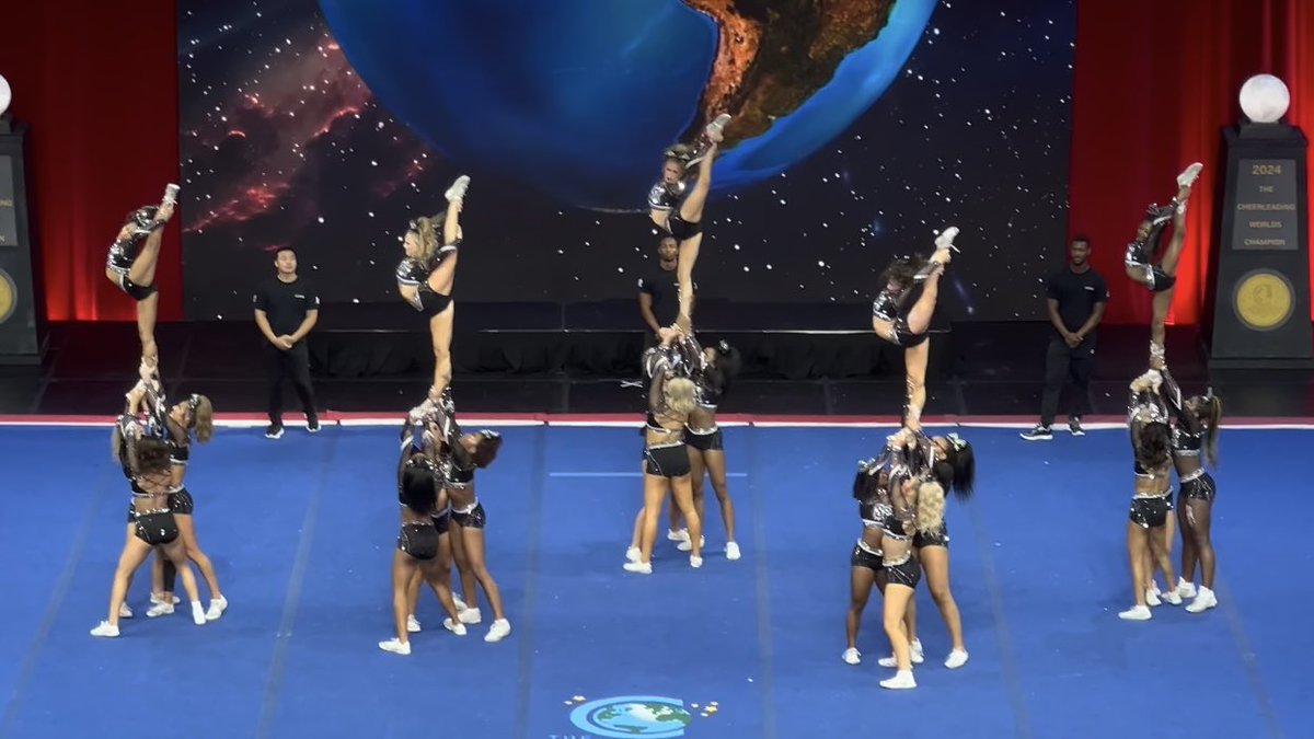 ava ✧.* tweet media