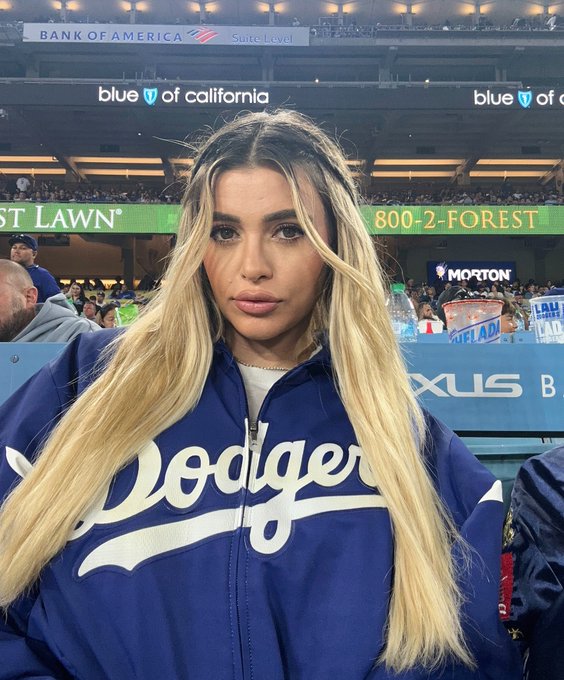 ⚾️💙 https://t.co/OIplcRWcq9