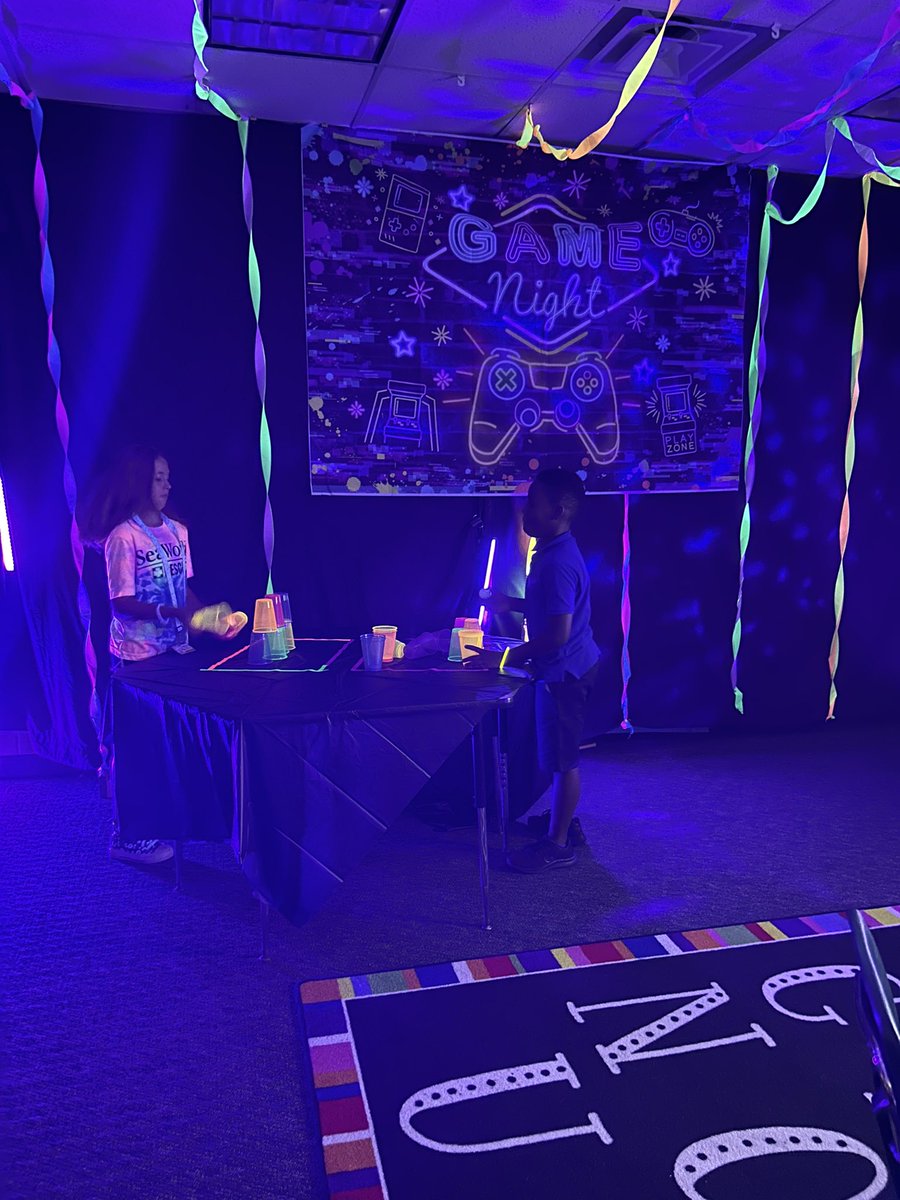 Ms. Hallman tweet media