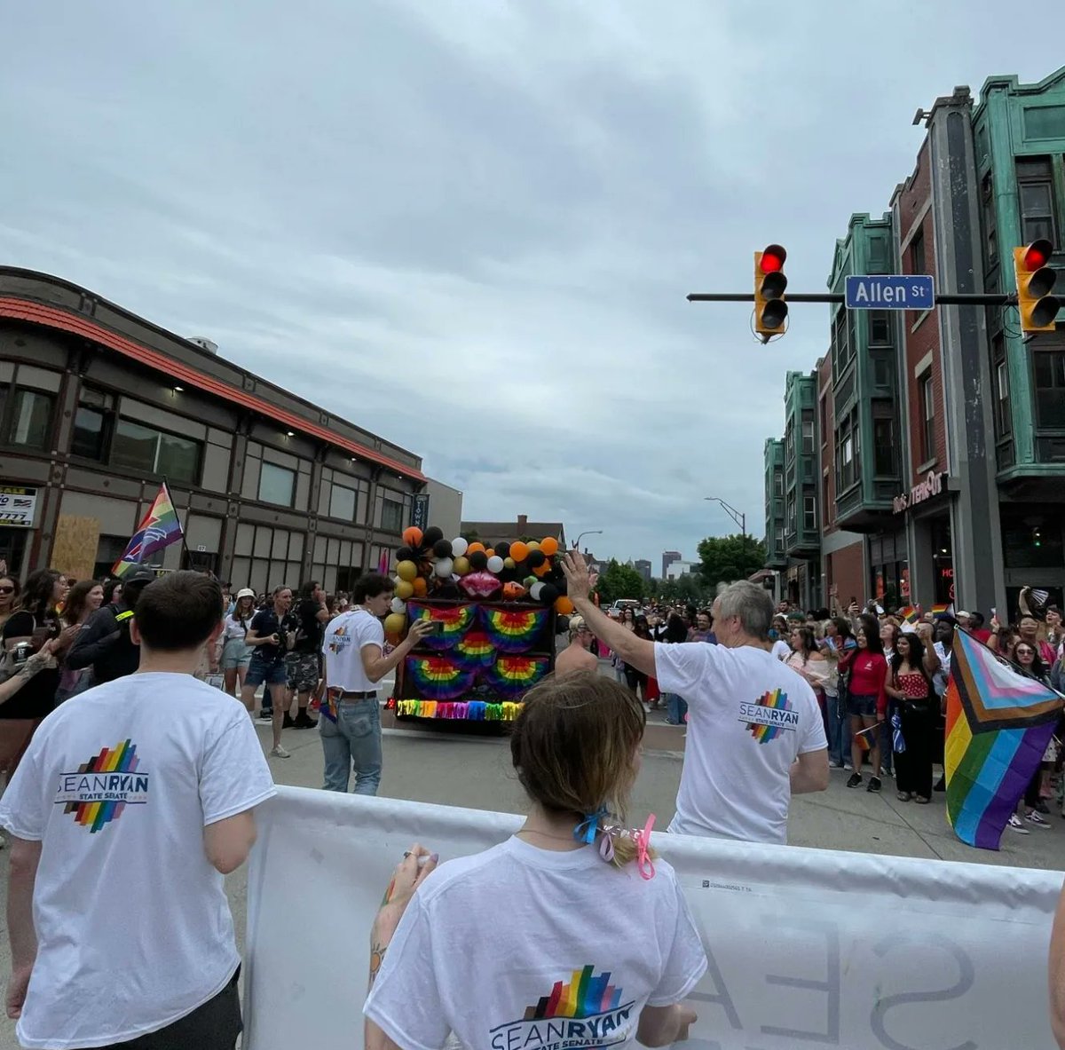 You can always count on an incredible crowd at the Buffalo Pride Parade!

Happy Pride, Buffalo! 🏳️‍🌈🏳️‍⚧️