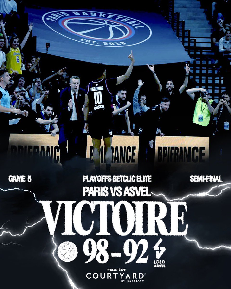 ParisBasketball's tweet photo. QUEL MATCH 🤯🤯🤯🤯🤯

On est en finale de la Betclic Élite. C’est de la folie. Merci Paris 🖤❤️💙 https://t.co/UhKkcFO5lh