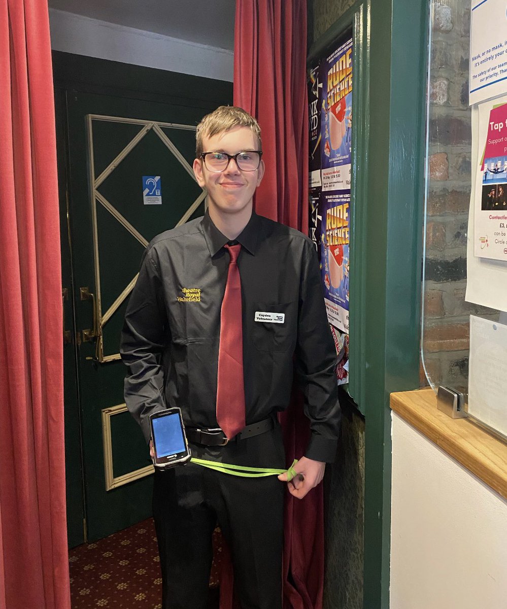 EnrichAcad's tweet photo. Celebrating the success of our lovely student who is hardworking, consistent and hilarious on completing his voluntary work at Wakefield Theatre Royal for his Duke of Edinburgh Award! @trwakefield @DofE  🤩🎉 https://t.co/IHKnjG7zZX