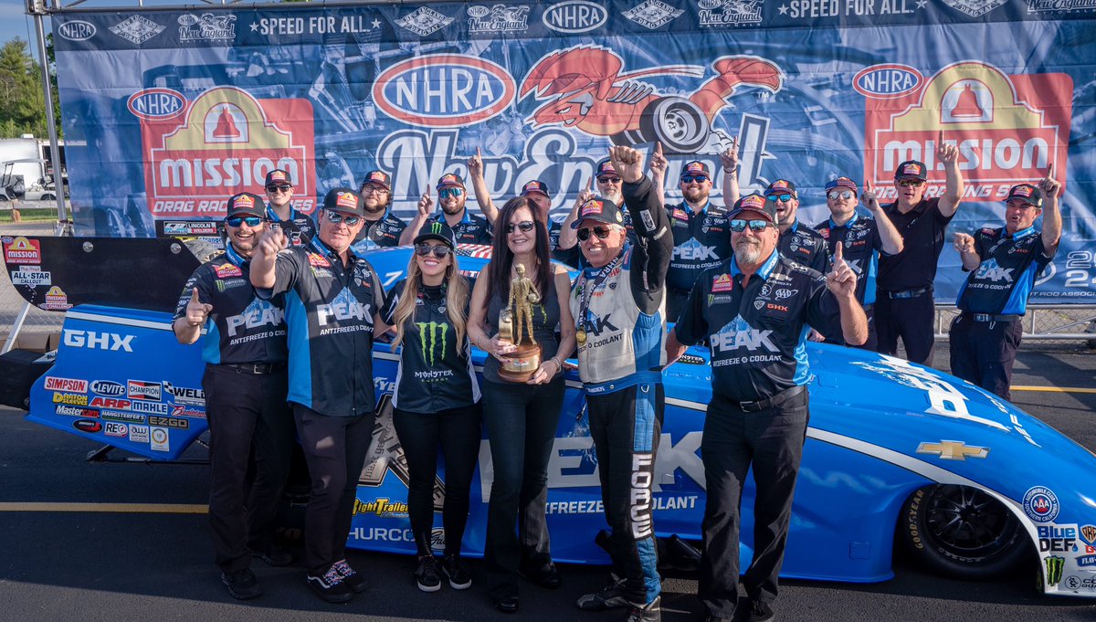 JFR_Racing's tweet image. 🏆 JOHN FORCE WINS THE NEW ENGLAND NATIONALS!! 🦞👏 John meets Wally for the 157th time, taking out teammate Austin Prock in the Funny Car Final in Epping. This is John's 2nd win of the 2024 NHRA season, can we show him some love?! @peakauto @JohnForce_FC
