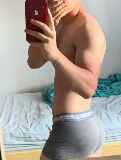 jackthatworm's tweet photo. @CharleKingXXX I could use a recommendation on some sexier pairs sir 😅 https://t.co/mUUdSsdfIU