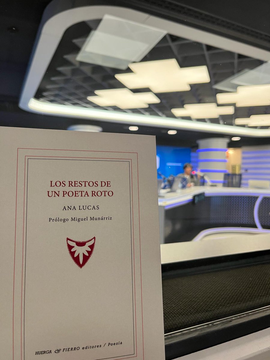 🤔 ¿Un buen consejo?

📚 En Tiempo de Juego leemos poesía después de las grandes citas

✍️ "Los restos de un poeta roto", de Ana Lucas
