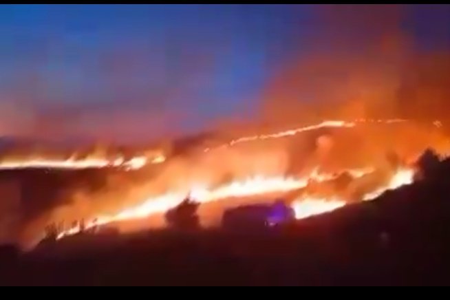 #حزب_الله يشعل الكيان

الحرائق تتوسع شمال فلسطين المحتلة نتيجة قصف حزب الله ..

بوركت سواعدكم 🔥🔥🚀