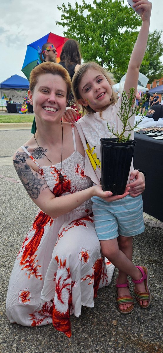 Yesterday's event was amazing. People were excited to see us vending. We had people share their stories and reminisce about the trees they planted from us or the cleanups they joined in on and how much fun they had at #ShibaFest. People shared that they still wear their OG #STFT…