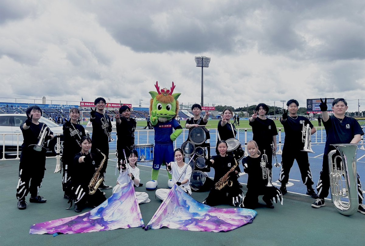 本日は、水戸ホーリーホック vs. Ｖ・ファーレン長崎戦の前に開催された「ホーリーくんの日」のセレブレーションパレードで演奏させていただきました🥁

ホーリーくんの誕生日を祝うサポーターの皆様やホーリーキッズの皆様と一緒にパレードができて楽しかったです！🐉

#ホーリーくん
#HappyBirthday
