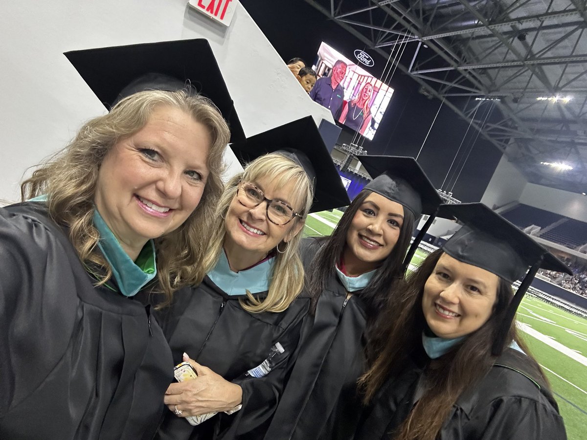 Steffanie Webb (@webbsteffanie) on Twitter photo The Feeders schools came out to cheer on our amazing <a href="/Hebron_HS/">Hebron High School</a> graduates! Love these ladies! #HPND The Feeders schools came out to cheer on our amazing <a href="/Hebron_HS/">Hebron High School</a> graduates! Love these ladies! #HPND