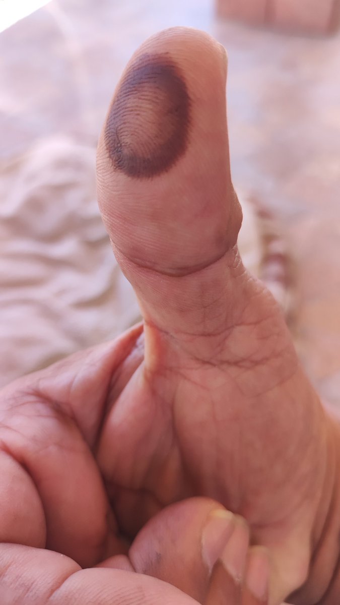 alva031's tweet photo. Aquí les muestro el arma que va a cambiar a este país. No más promesas, no más fraudes, no más corrupcion
México despertó y sabe que el viejo mentiroso ya se va y pronto será una mala pesadilla. https://t.co/JRjNrj8C64