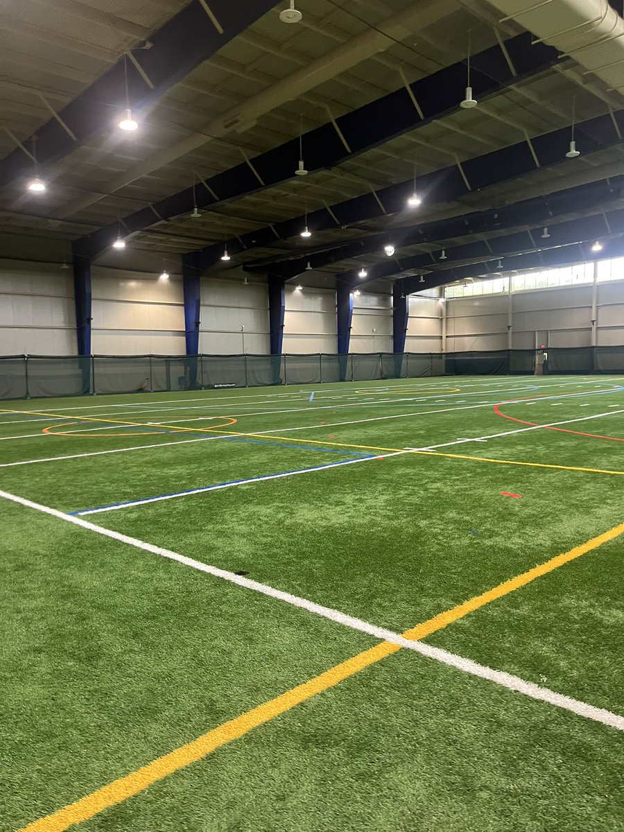 Thank you to <a href="/CoachMash2/">Coach Deon Mash</a> for the tour today of Hamilton College. It was great to see the campus and learn more about the program. <a href="/CoachRMoore34/">Coach Randi Moore</a> <a href="/HamCollFootball/">Hamilton College Football</a> <a href="/StepinacSports/">Stepinac Athletics</a> <a href="/StepinacMSG/">Stepinac MSG Varsity</a> <a href="/CoachAndyMar/">Andy Martinez, III, MAT, CSCS</a> <a href="/jerryflora1/">jerry flora</a> <a href="/coachdarcy_/">Coach Eric Darcy</a>