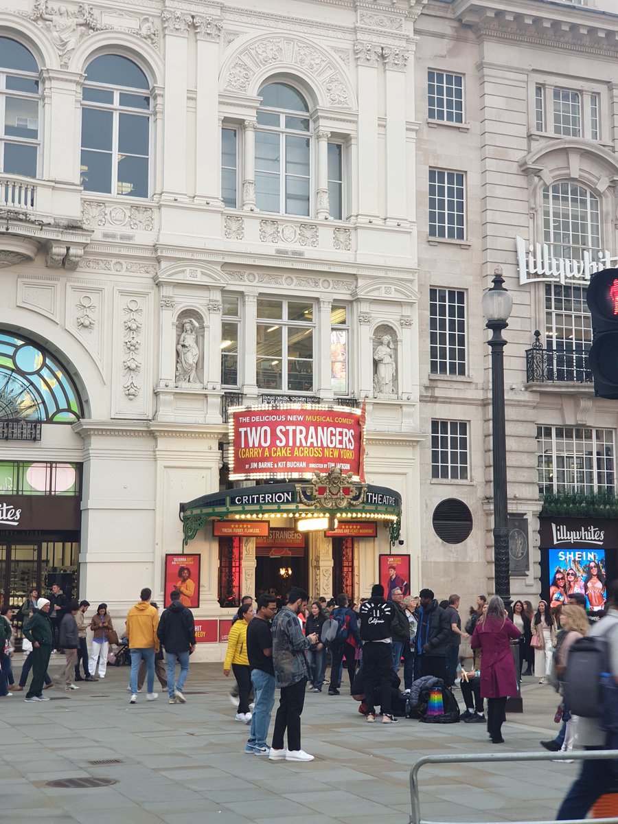 Ralph_is_Happy's tweet photo. 3rd show Tuesday evening was @samtutty and @dujonnagift in Two Strangers (Carry A Cake Across New York) at the 150 year young @CriTheatre (1st visit). Great two hander and many 🙏 for the photos after the show Dujonna and Sam 😁 https://t.co/V9Qb5Gj2Rt