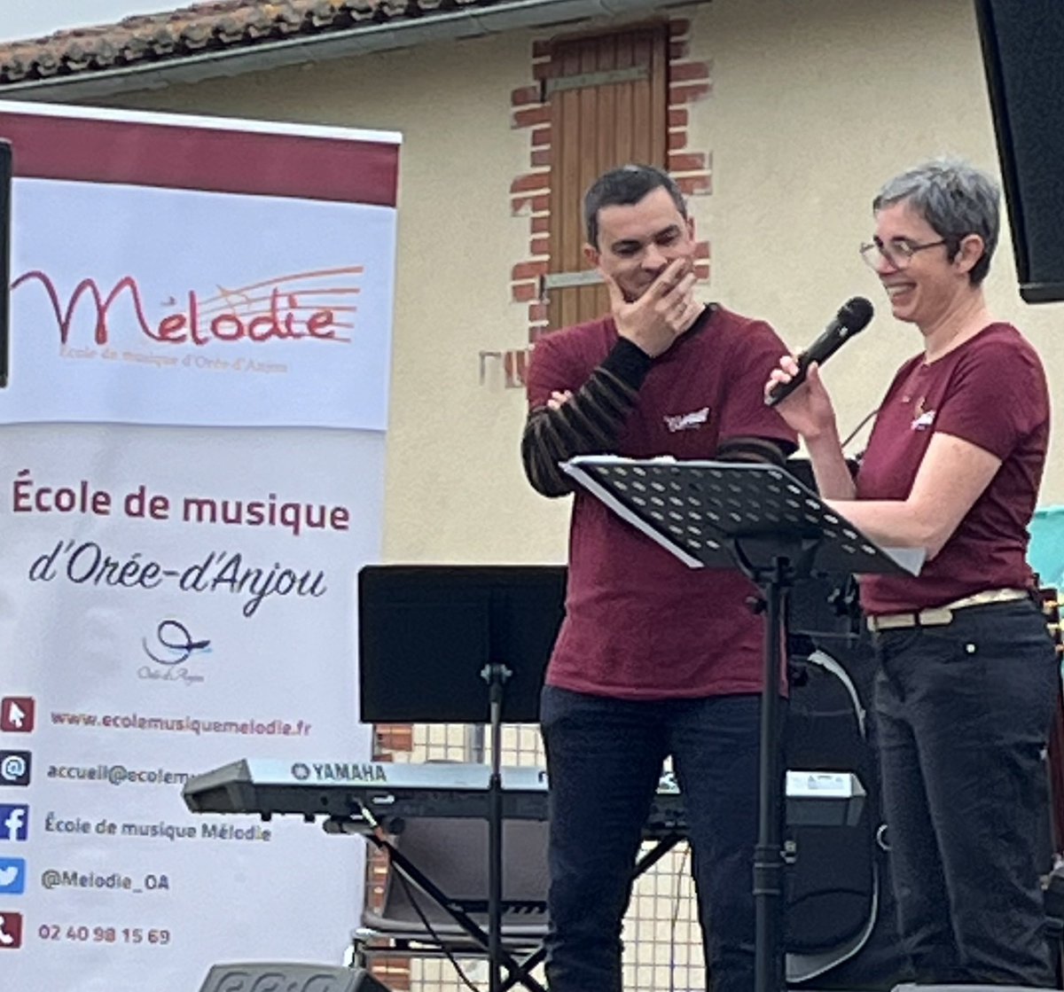 AndreMARTIN126's tweet image. Moment d’émotion Souslechapiteau D'Orée D'anjou pour célébrer le 40ème anniversaire de notre école de musique Mélodie - 40 ans de transmission, de rencontres, de partage en musique et en chanson… mais surtout 40 ans d’émotion !