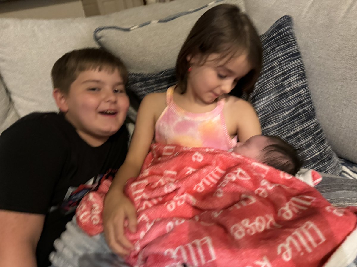 theoverturf's tweet image. Grandparents &amp;amp; grandbabies meeting babies. #Obaby