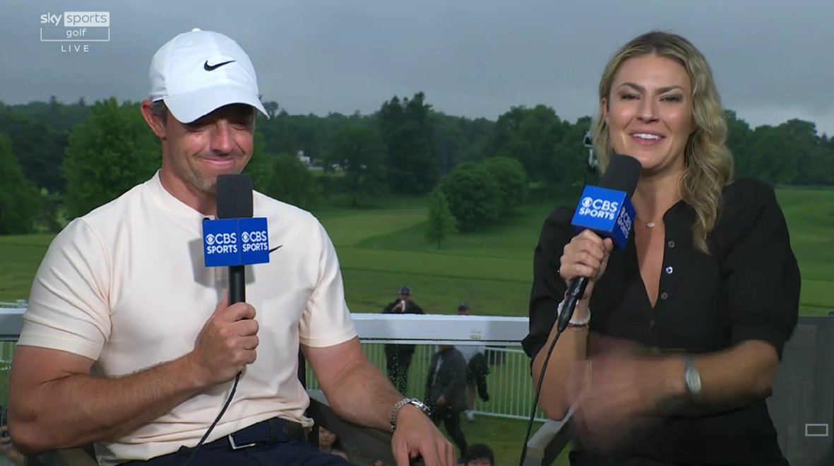 Very much in 😍with her job ...

As @CBSSports @Amanda_Balionis again finds herself over-joyed to be interviewing Rory McIlroy post his final @RBCCanadianOpen round 😀☺️

📸 CBS

✅ @TOURMISS (Bernie)