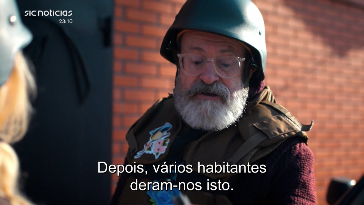 We all have heros and <a href="/johnsweeneyroar/">John Sweeney</a> is one of mine. I wish I had an ounce of his courage and that of his fellow journalists that make us not live in darkness...
#VPDFO