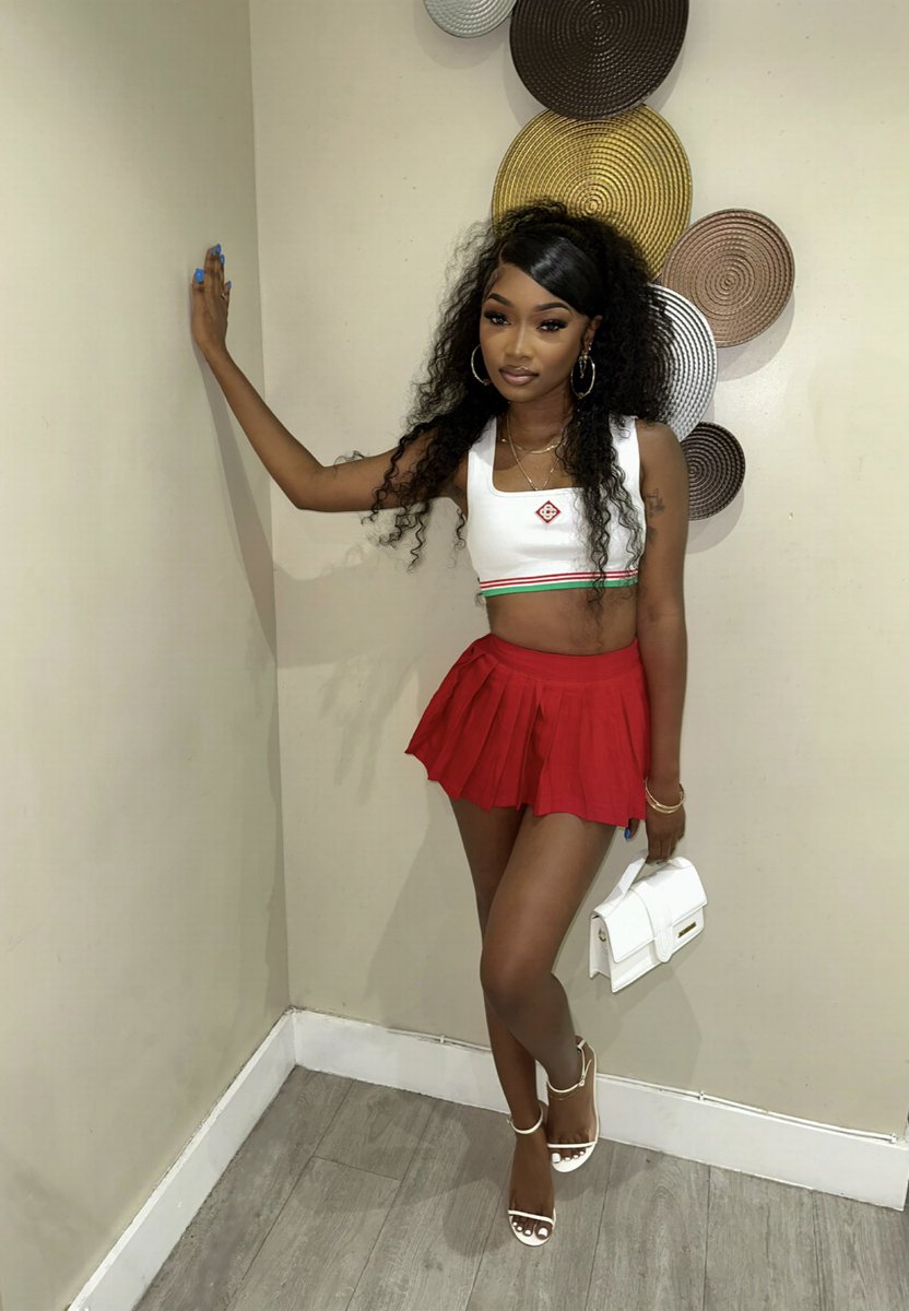 thebaddestbrii's tweet image. favoritegirl.