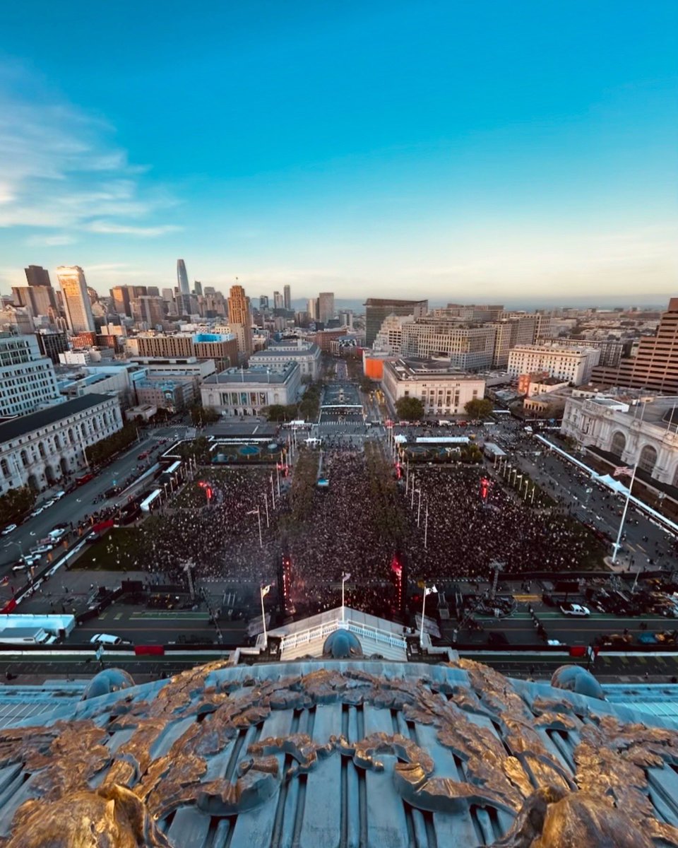 LondonBreed's tweet image. Well done, San Francisco, and to everyone who traveled to our City for an unforgettable night with @fredagainagain1 and @skrillex!

Last night was filled with love, music and unforgettable memories. Thank you to all of you who came out and made this event so special, especially…