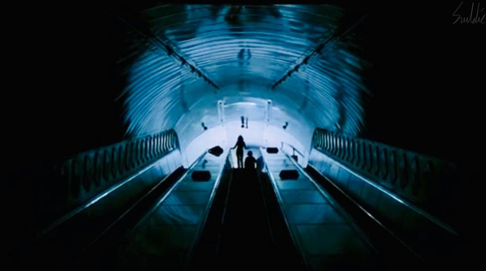 Sruldie's tweet photo. Still shots from the film:
28 Weeks Later (2007) 🎥🍿🩸
Dir. Jaun Carlos Fresnadillo 🎬

Featured are Imogen Poots, Mackintosh Muggleton and Robert Carlyle 🤩
#28WeeksLater #ImogenPoots #MackintoshMuggleton #RobertCarlyle #JaunCarlosFresnadillo https://t.co/7yRPqcgL6o