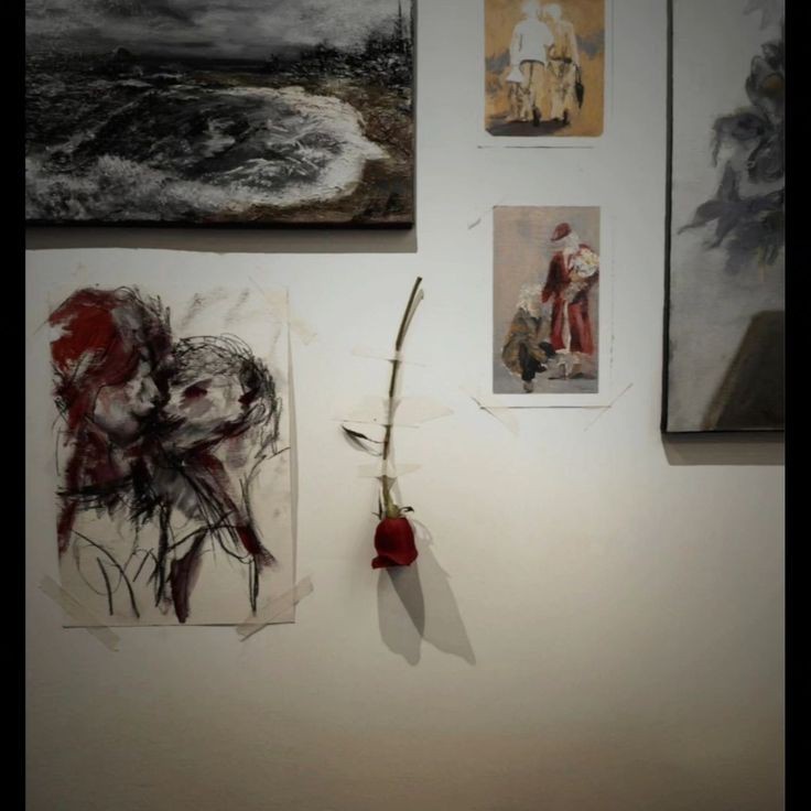 valuchocapic's tweet photo. Hyungsung | Hey you🥀 

"hey tú, sí, tú... ¿Cómo hiciste para enamorarme?"

Jîsvng nunca supo desde cuándo comenzaron a aparecer pétalos de rosas con cartas de amor en su apartamento.
Hyvnjîn perdía la cabeza y no lograba confesarse ante su mejor amigo. https://t.co/NmT5dsOqYB