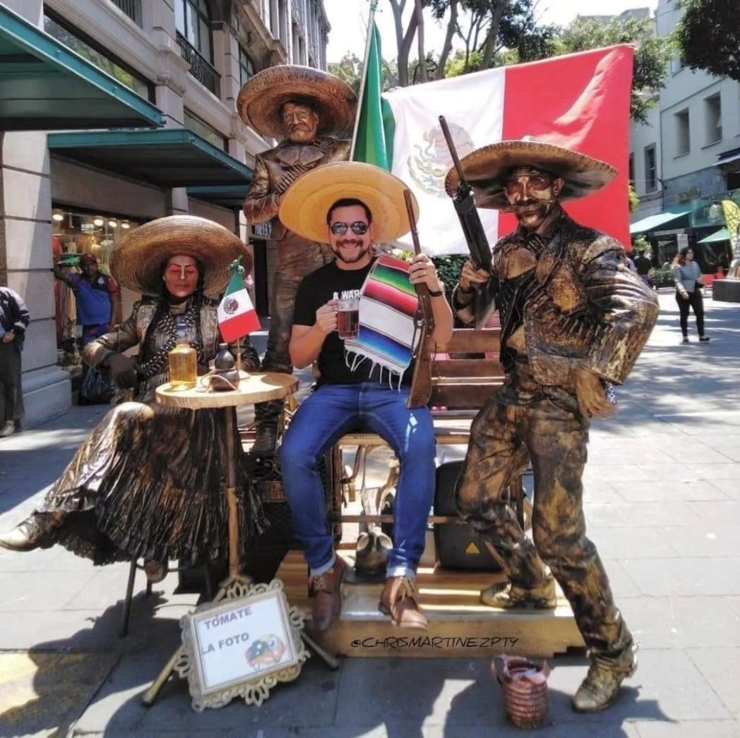 uncafeconchris's tweet image. Un día cualquiera en Ciudad de México. 

#uncafeconchris #mexicoparatodos #cdmxparatodos #mexicomagico