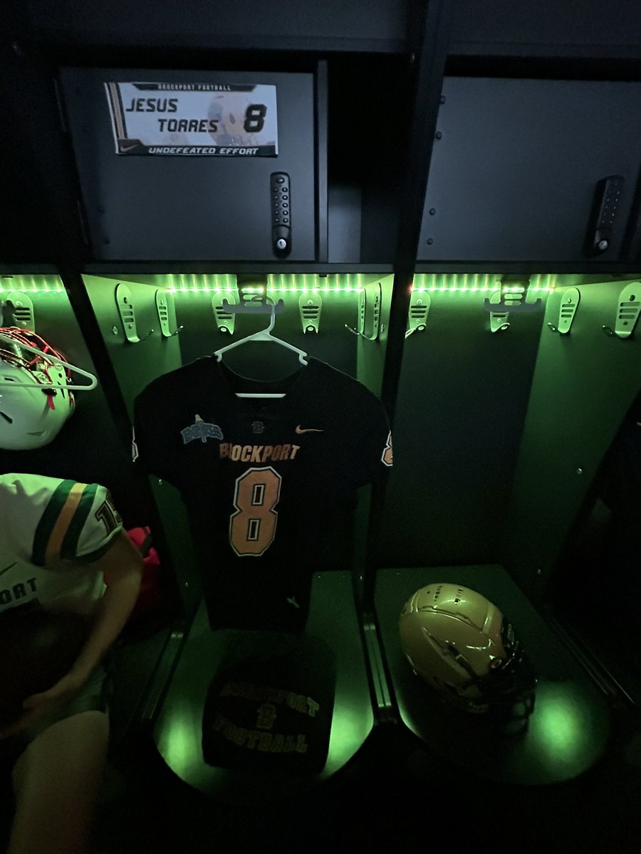 Jesus Torres (@quixyyhd) on Twitter photo Had an amazing time <a href="/BPort_Football/">Brockport Football</a> camp today. Great athletic facility and campus all around. Learn a lot of new things while being out there today 💚💛<a href="/Coach_Potter/">Steve Potter</a> <a href="/coachmfox1/">Mike Fox</a> <a href="/coacharita31/">Matt Arita</a> <a href="/coachmangone/">Jason Mangone</a> <a href="/Coach_M_Peters/">Mike Peters</a> Had an amazing time <a href="/BPort_Football/">Brockport Football</a> camp today. Great athletic facility and campus all around. Learn a lot of new things while being out there today 💚💛<a href="/Coach_Potter/">Steve Potter</a> <a href="/coachmfox1/">Mike Fox</a> <a href="/coacharita31/">Matt Arita</a> <a href="/coachmangone/">Jason Mangone</a> <a href="/Coach_M_Peters/">Mike Peters</a>