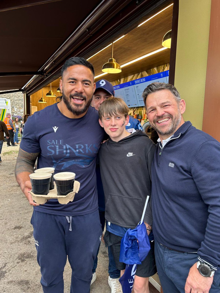 So good to see you yesterday buddy <a href="/Mearsy02/">Lee Mears</a> good luck in the <a href="/premrugby/">PREM Rugby</a> final

 <a href="/Manutuilagi/">MTU</a> good luck with the move to France 🇫🇷