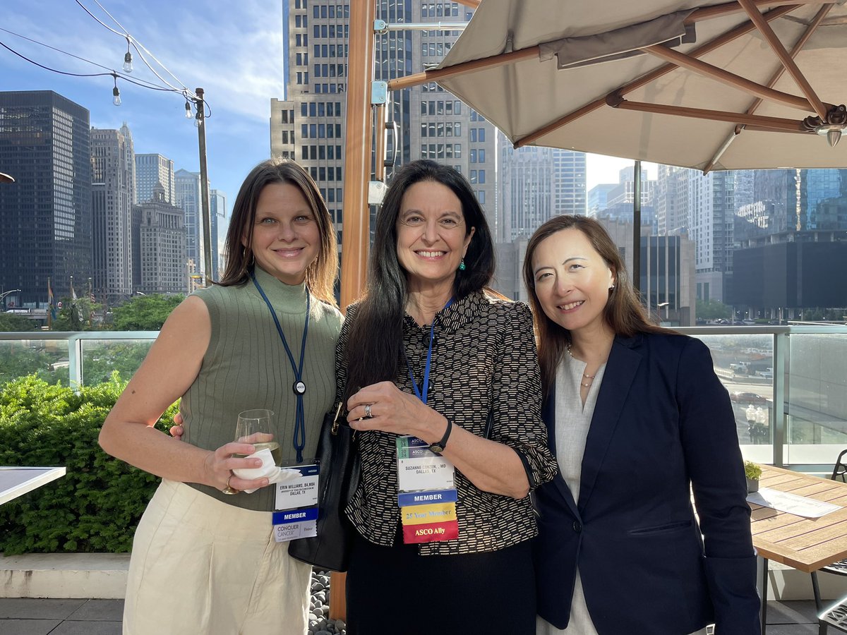 Wonderful @utswcancer @ASCO #ASCO24 reception on the rooftop! Our Dallas crew having a superb time thinking #cancerresearch & enjoying Chicago weather! @CarlosArteagaMD @suzanneconzenmd @smreddymd @SuzanneColeMD @CharlesJiangMD @wadihissa1 @UTSWHemeOnc @UTSWMedCenter