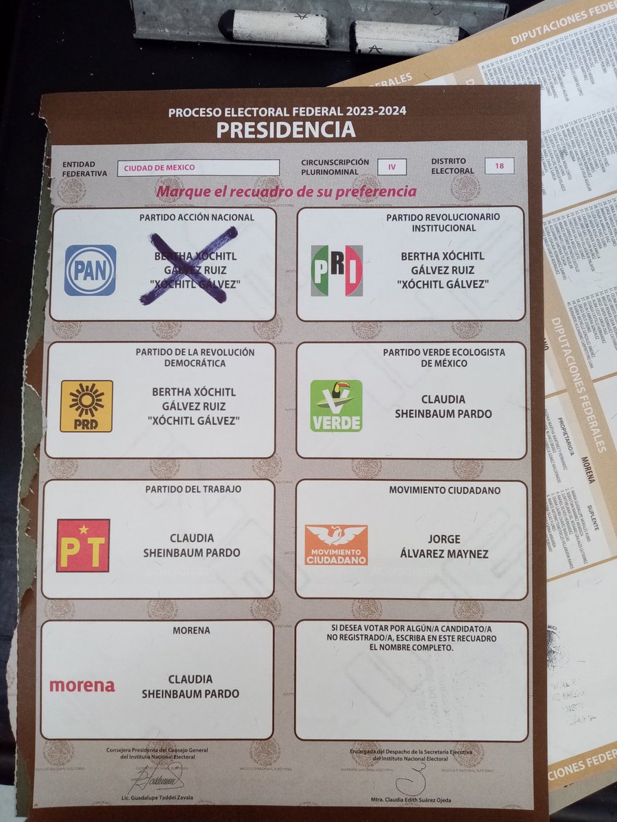 yasfrant's tweet image. Listo! 😃
#XóchitlGálvezPresidenta 
#SantiagoTaboadaCDMX