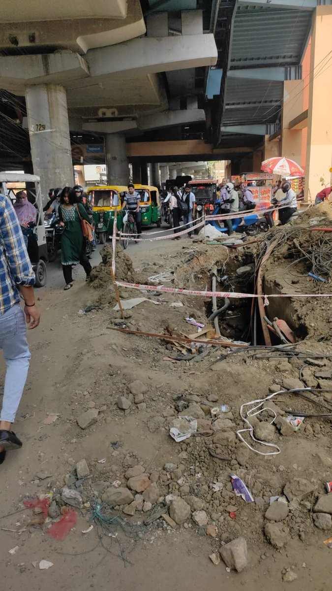 Traffic Alert Traffic will remain affected on Najafgarh Road in the carriageway from Dwarka Mor towards Uttam Nagar due to ongoing repairing work being carried out by BSES near Nawada Metro Station. Kindly plan your journey accordingly.