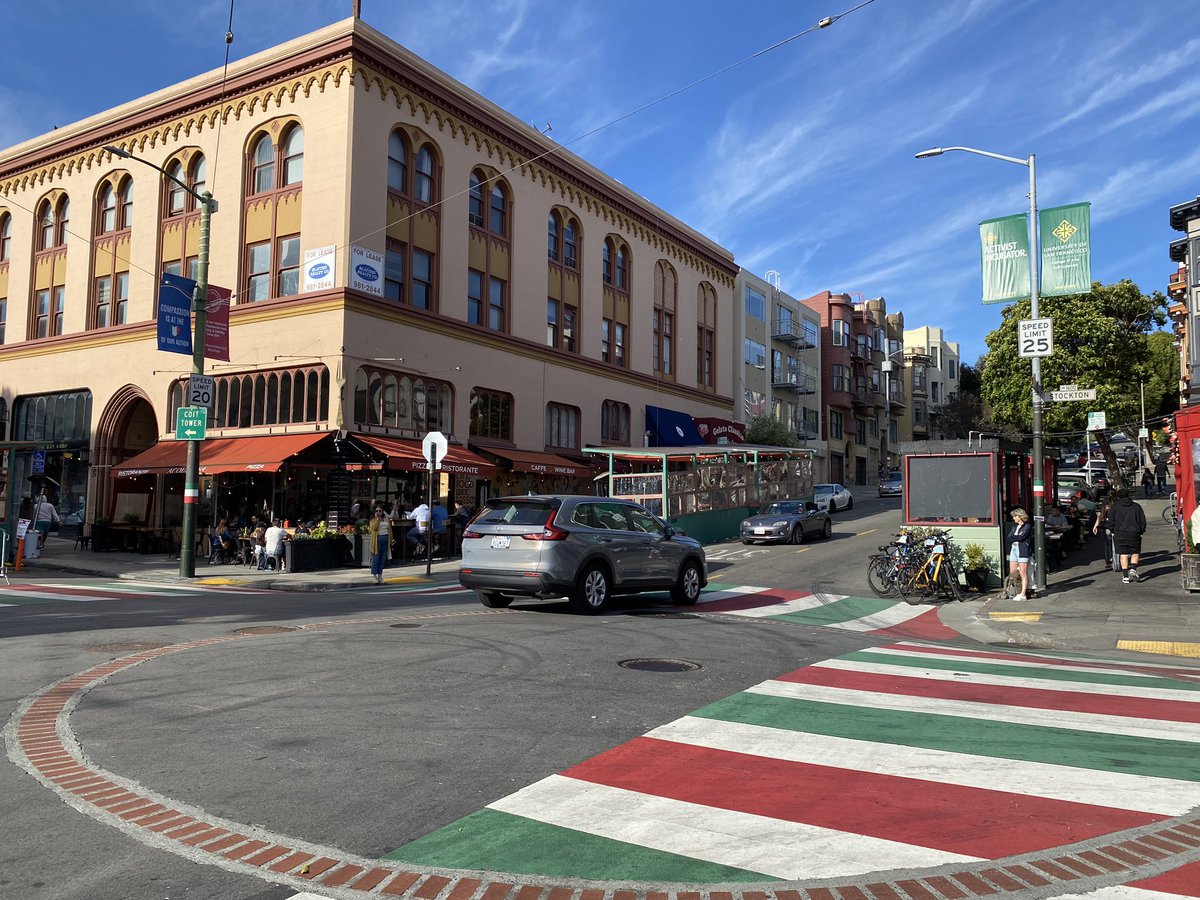 mizuhoruisui's tweet image. 来たぜSF
リトルイタリーの横断歩道が好き
#SnowflakeSummit
#DataCloudSummit