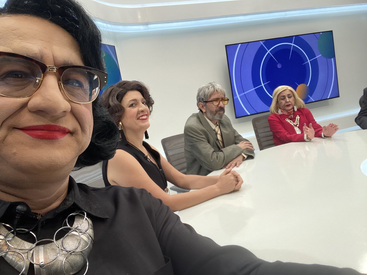 jairocalixto's tweet photo. Ya mero entramos en @CanalOnceTV https://t.co/Y7S8AhsQzm