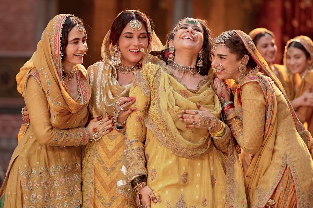 HEERAMANDI has officially been renewed for a second season by Netflix.

Netflix's most expensive Indian production is not expected to return before 2027.

#Heeramandi #Netflix