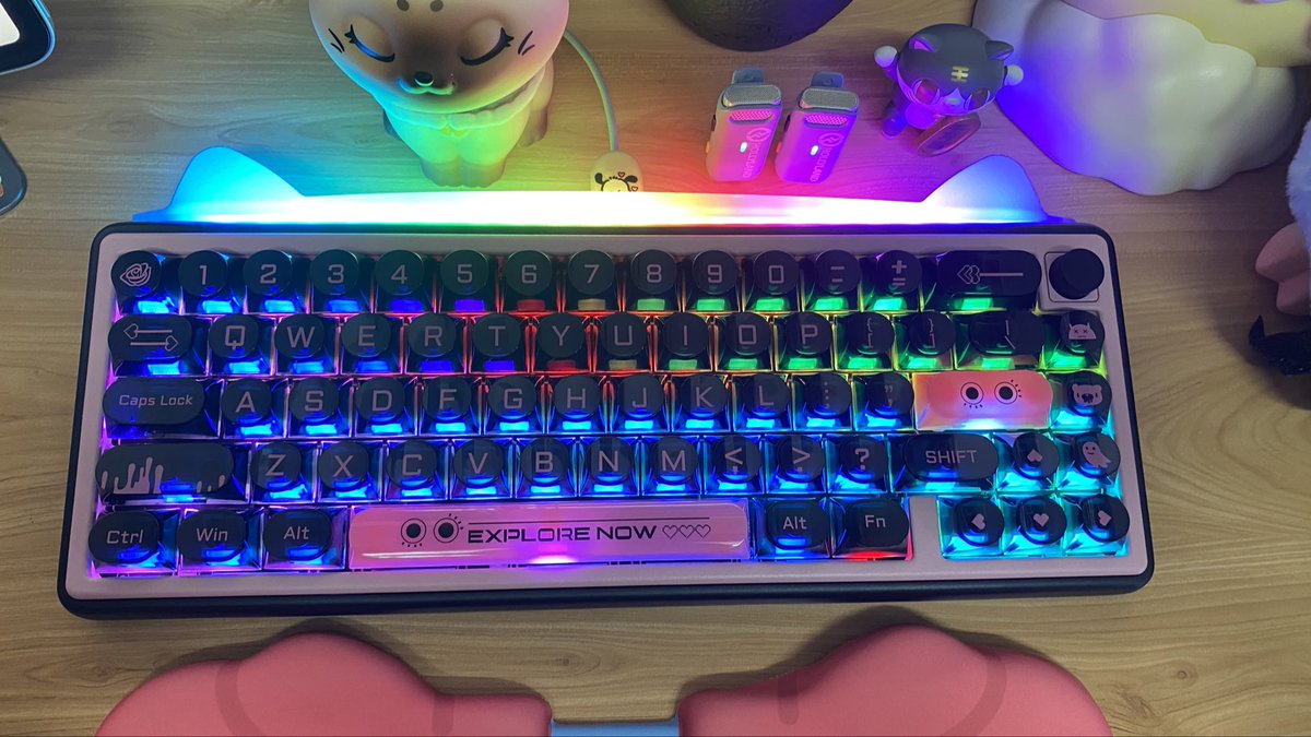 sweetrifle23's tweet image. เราได้ราคามาดี เพราะใช้โค้ดอีกแน้วค่ะ 🥹 น้องจากร่วม 4 พัน ฉันได้มา 2 พันปลายๆ เคสเป็นอลูหมด รุ่นนี้มาพร้อมสรรพ แกะมาวางปึง! ใช้ได้เลย สวิตซ์มี่ได้เป็น tactile ตัวเครื่องก็เหมือน mod มาให้แล้ว

📍s.shopee.co.th/3VOocVAnn9

ร้านส่งไว แพคดีมากวันเดียวถึง 

#chilkey #รีวิวคีย์บอร์ด
⤵️