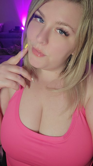 Did you miss my titties?? https://t.co/ZziB5BAYK7<a href="/tag/dailydoseofdolly"class="tags"><span>#dailydoseofdolly</span></a>