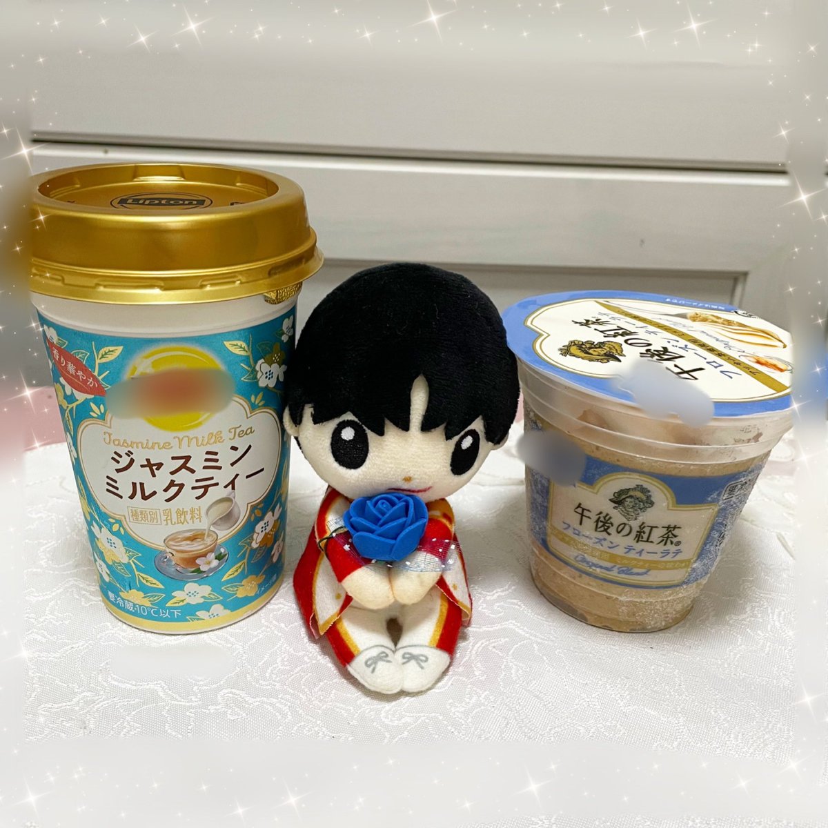 milktea_o313's tweet photo. 仕事帰りにみーつけた🤭
ジャスミンミルクティーと
フローズンティーラテ💙✨
ブルーなので思わず買っちゃった🤭
今日のおやつは決まったね✌️
#ティーに刮目してるからよろ
#K_T_T
#Jasmintea
#中島健人Instagram
#中島健人I_AM_U https://t.co/hsPE4Ml9Wf