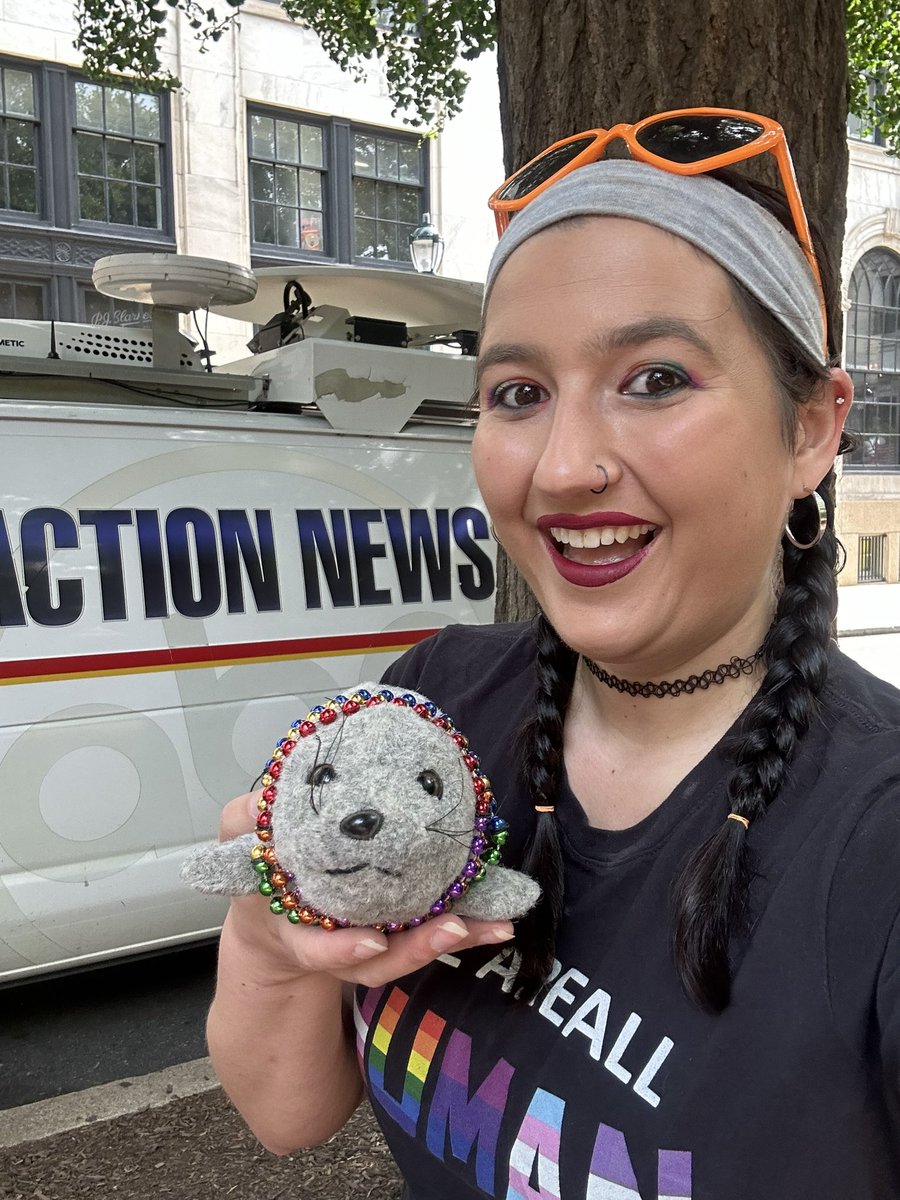 ConservativeGG3's tweet photo. On a non-political note, I can cross βTake a selfie in front of the Action News vanβ off my list! ππ°β€οΈ #6ABCAction #ActionNews @6abc https://t.co/ODQbOzcLlD