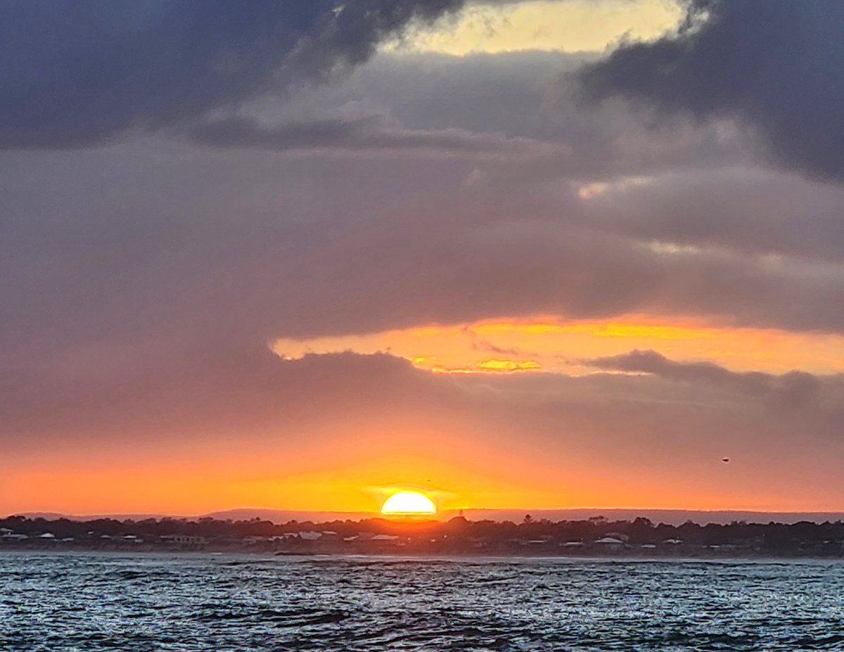 JasonNanks's tweet image. Nice morning at the beach