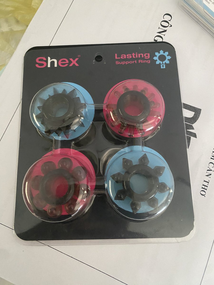 BotdamT's tweet image. Phát hiện quái vật nhà đối diện 
Nhân tiện mình có bộ vòng độ bé quái vật ạ