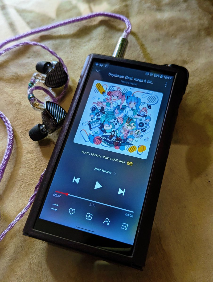 m0lokita's tweet photo. Una mala semana la arregla un finde con buena música 😎

#FiiO
#M15s
#HD660S2
#KZPR2 https://t.co/4FVLRO2TxS