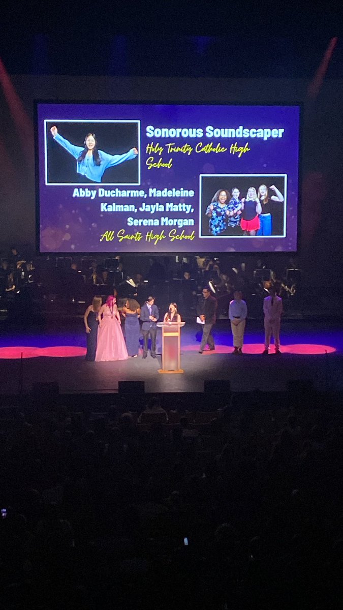 mmejdesjardins's tweet photo. Stage Management! And lights! And sound! Oh man kiddossss 🥺❤️ @HolyTrinityOCSB #CCCGala https://t.co/bKzMbk7RRB