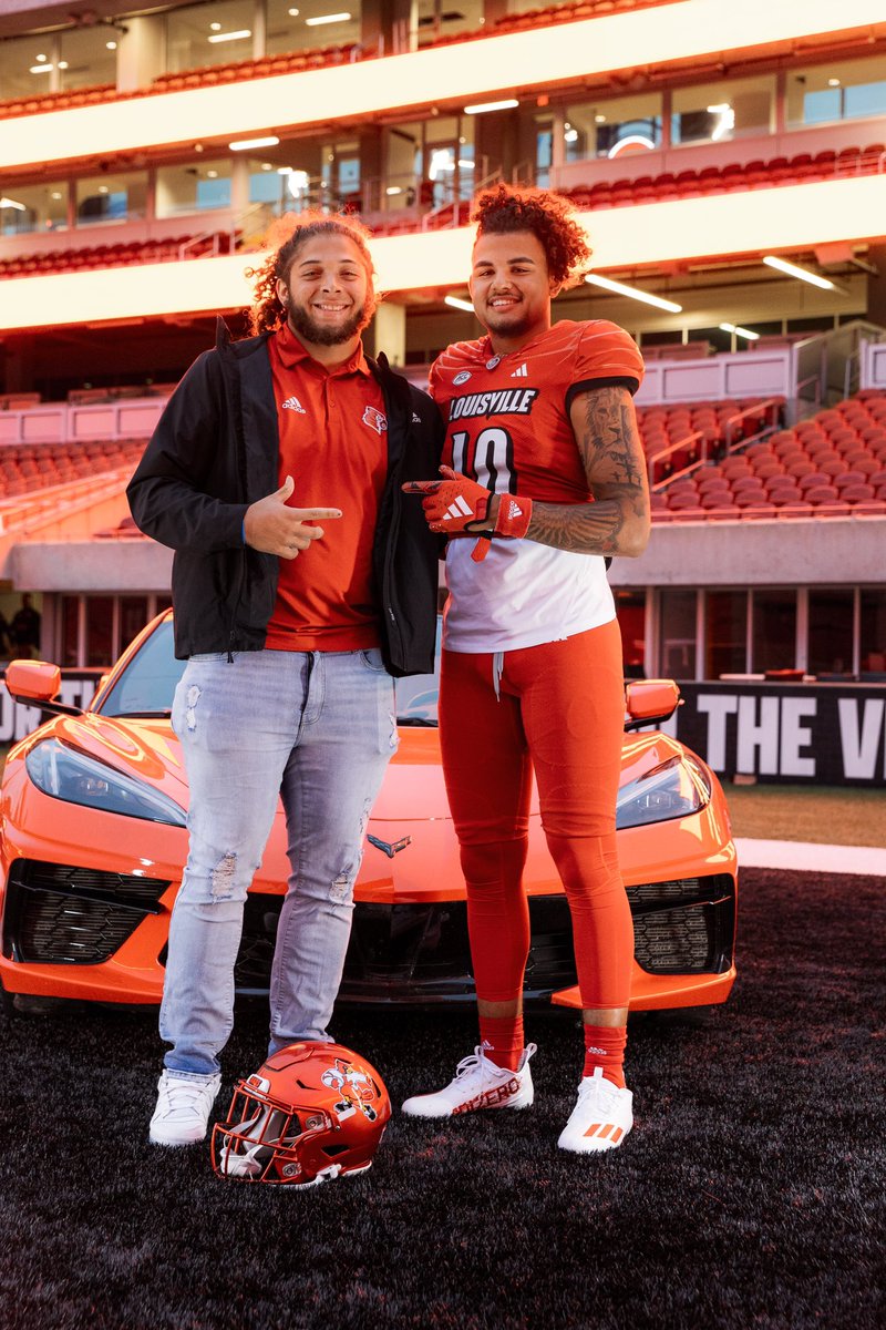 CJ “Slim Reaper🃏” MAY (@cjmay0) on Twitter photo Had a great time with <a href="/LouisvilleFB/">Louisville Football</a> this weekend! BEWARE OF THE HAIR!!! <a href="/AshtonGillotte/">Ashton Gillotte</a>!! #GoCards #BEWAREOFTHEHAIR
<a href="/JeffBrohm/">Jeff Brohm</a> <a href="/Brohm_Brady/">Brady Brohm</a> <a href="/CoachMarkHagen/">Mark Hagen</a> <a href="/pete_nochta13/">Pete Nochta</a> Had a great time with <a href="/LouisvilleFB/">Louisville Football</a> this weekend! BEWARE OF THE HAIR!!! <a href="/AshtonGillotte/">Ashton Gillotte</a>!! #GoCards #BEWAREOFTHEHAIR
<a href="/JeffBrohm/">Jeff Brohm</a> <a href="/Brohm_Brady/">Brady Brohm</a> <a href="/CoachMarkHagen/">Mark Hagen</a> <a href="/pete_nochta13/">Pete Nochta</a>