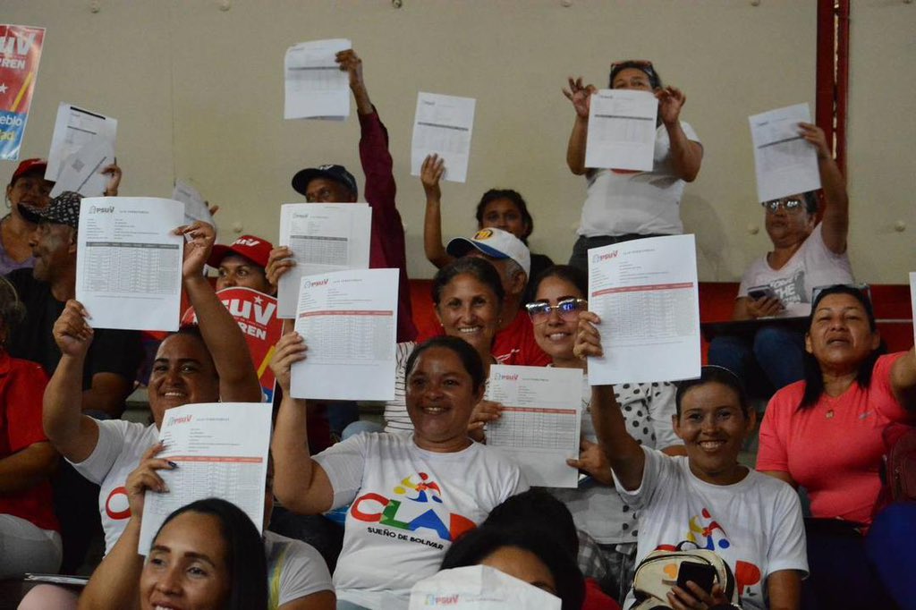 AdolfoP_Oficial's tweet photo. #2Jun Espectacular encuentro de organización el que tuvimos hoy en el estado Lara junto a las estructuras políticas del @partidopsuv. 

Contamos con la presencia de Delcy Rodríguez, Coordinadora Central del CC Venezuela Nuestra, Ernesto Villegas, padrino de la entidad; Pedro Infante, vicepresidente de Organización del PSUV ; Luis Ramón Reyes Reyes, coordinador del Consejo Político del PSUV; Luis Jonás Reyes, jefe político de Iribarren; integrantes del equipo político estadal, municipales y parroquiales, así como estructuras de la JPSUV, además del poder popular organizado.