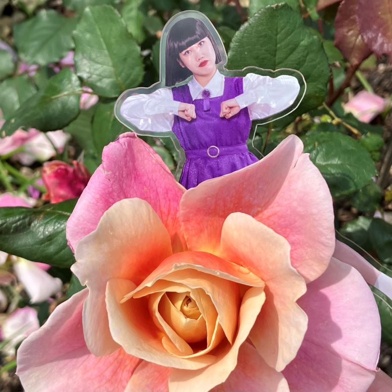 5b5PgurkLh6YWLr's tweet photo. ルネちゃん薔薇シリーズ🌹⑳
#薔薇(#ディスタントドラムス)とルネちゃん🥰
#flower #rose #DistantDrums
#avantgardey #アバンギャルディ
#メンバーアクリルスタンド
https://t.co/B8n7THkDAc
Haruneさんのインスタも見てね~ 👀
https://t.co/m4t64T2l3R https://t.co/EalqiJ0oIW