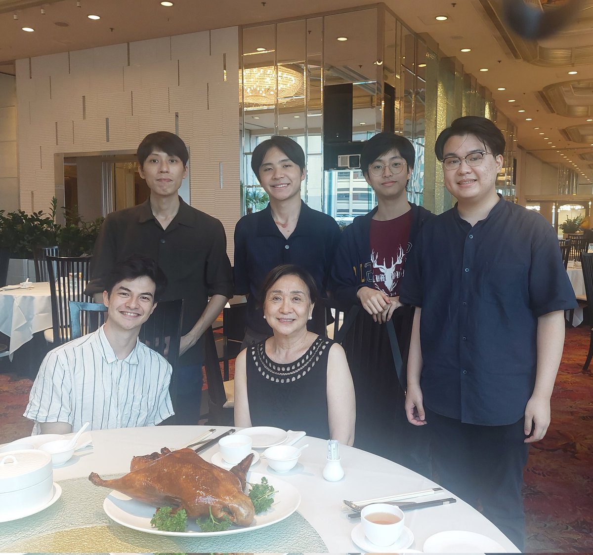 Emily Lau tweet media