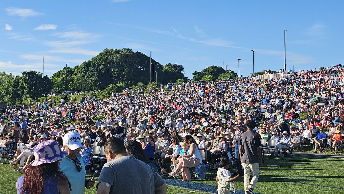 NeedhamChannel's tweet image. A few of the sights and sounds from #NHSGraduation2024. Congrats to the entire Class of 2024!! #TheNeedhamChannel