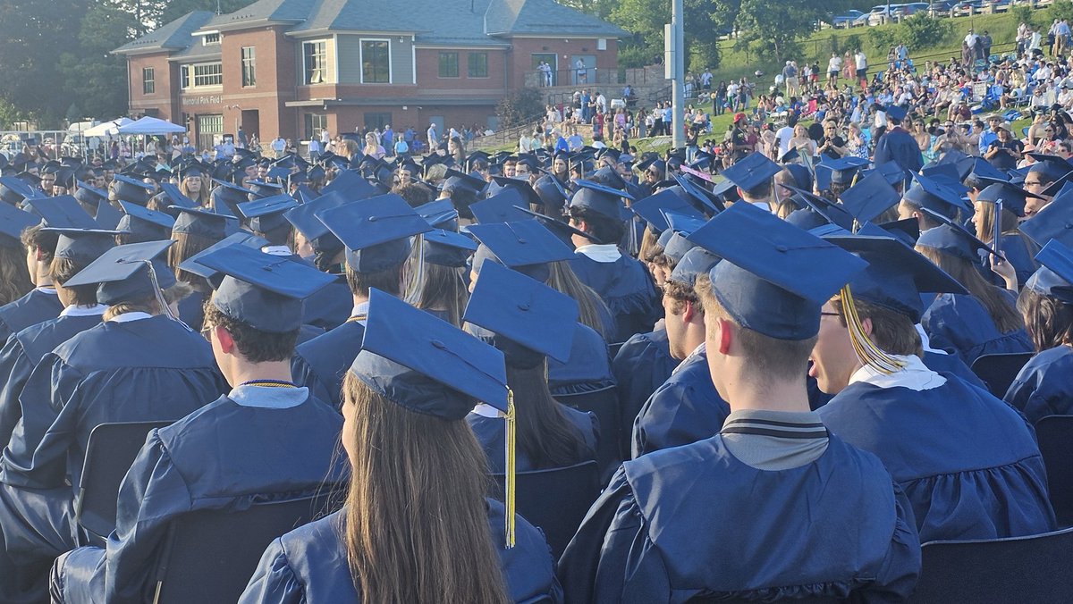 NeedhamChannel's tweet image. A few of the sights and sounds from #NHSGraduation2024. Congrats to the entire Class of 2024!! #TheNeedhamChannel