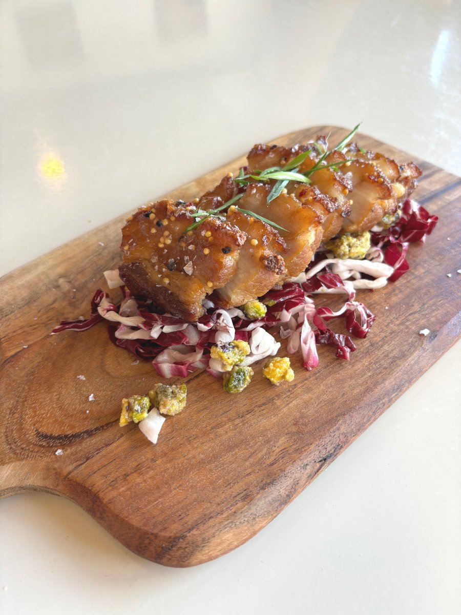 Introducing participant, Von Bismark!

They have created two dishes just for Reno Food &amp; Drink Week:

𝑹𝒉𝒖𝒃𝒂𝒓𝒃 𝑮𝒍𝒂𝒛𝒆𝒅 𝑷𝒐𝒓𝒌 𝑩𝒆𝒍𝒍𝒚$16
Rhubarb Glazed Pork Belly with radicchio salad and candied pistachios

𝑪𝒉𝒆𝒓𝒓𝒚-𝑻𝒓𝒆𝒂𝒄𝒍𝒆 𝑬𝒆𝒍 𝑺𝒌𝒆𝒘𝒆𝒓𝒔$10