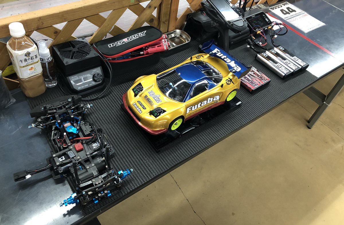 oakley_moty's tweet photo. 今日は久々平日コソ練習でレジャなう
まったり夕方まで〜
#12GT-R、
#M-08 https://t.co/RL2tFAniKr