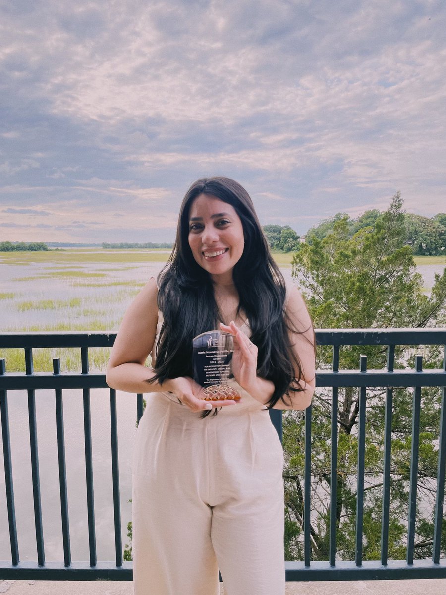 Fernand42902629's tweet photo. Intern humanism award. 😭😭🥹🥹 
Feeling extremely blessed and grateful!🩵 https://t.co/vUZQhzHnjt